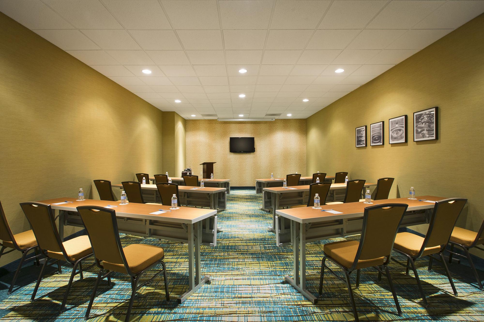 Springhill Suites By Marriott Lawrence Downtown Eksteriør bilde