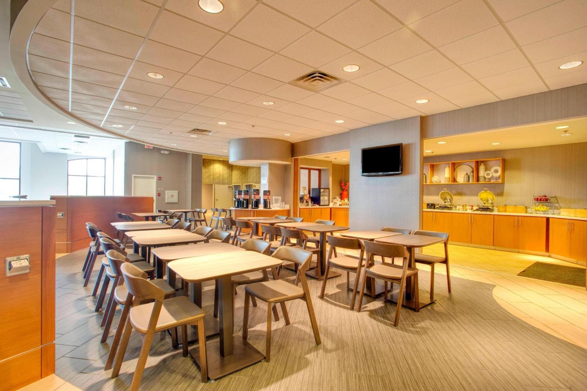 Springhill Suites By Marriott Lawrence Downtown Eksteriør bilde