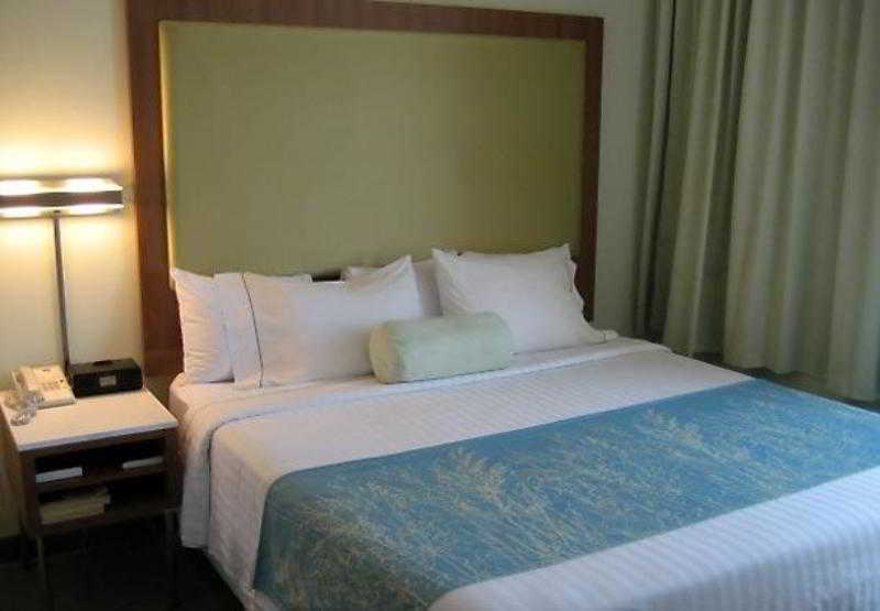 Springhill Suites By Marriott Lawrence Downtown Eksteriør bilde